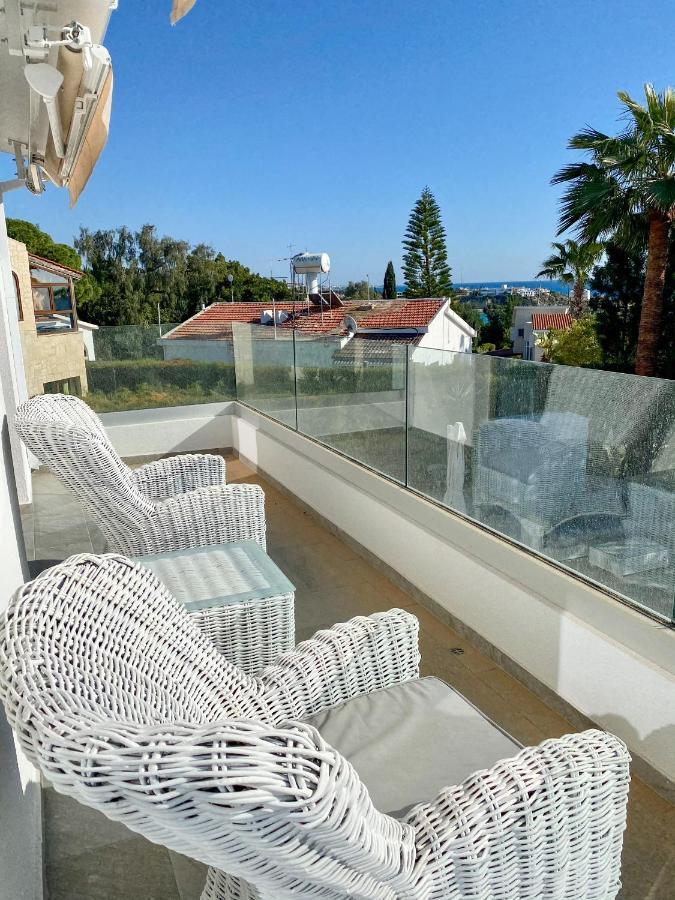 Luxury Villa Roma Near The Beach Coral Bay Exterior photo
