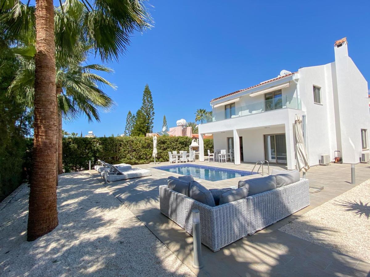 Luxury Villa Roma Near The Beach Coral Bay Exterior photo
